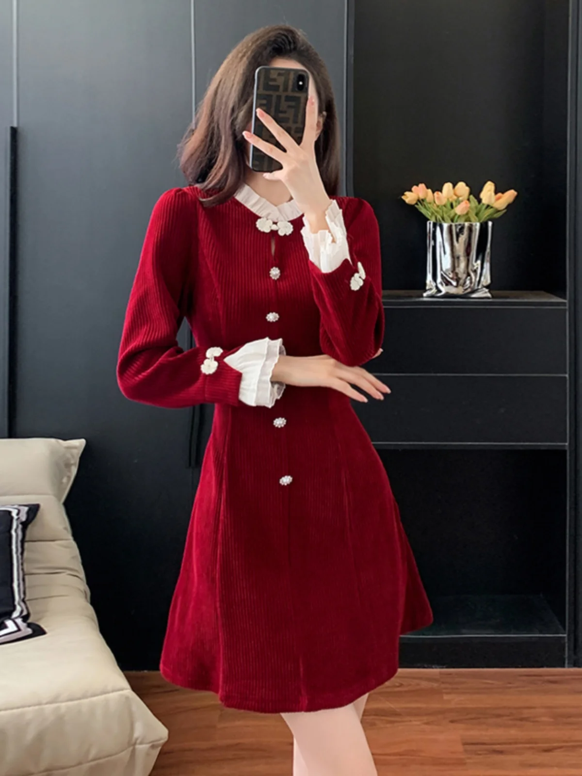 Осенне-зимнее французское вельветовое платье для женщин 2023, новое высококачественное Китайское платье Hepburn Little Red с тонкой талией
