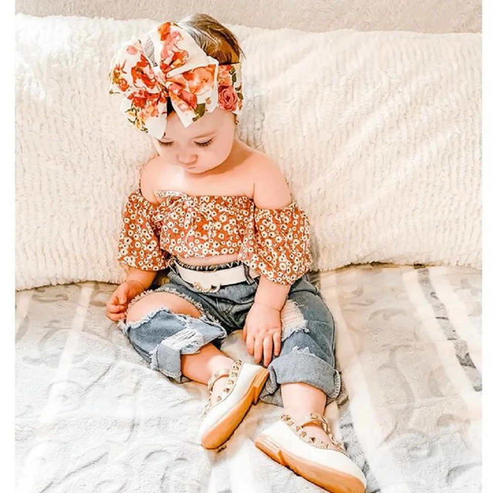 Одежда для малышей от 1 до 5 лет, Оранжевый укороченный топ с открытыми плечами в цветочек для маленьких девочек, Рваные джинсы, одежда для малышей, Летняя детская одежда