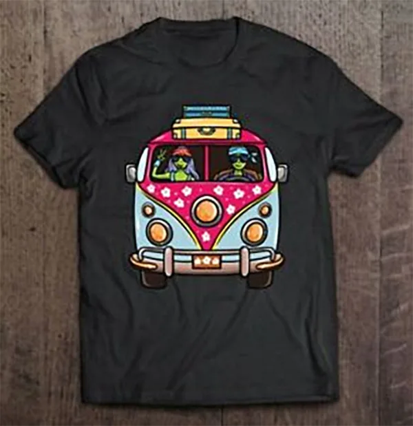Винтажный фургон в стиле хиппи, Цветочный автобус, Инопланетяне, Знак мира, Мужская черная футболка, размер S-5XL